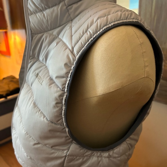 Merrell Light Blue Puffer Vest - Picture 2 of 9